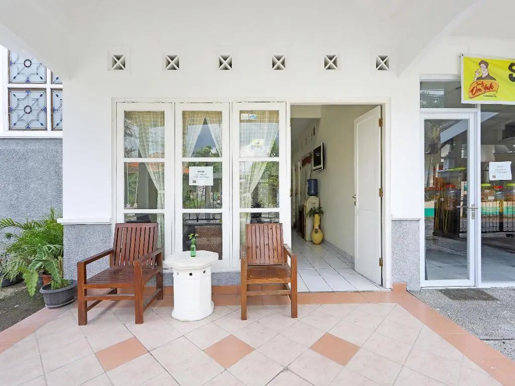 OYO 3985 Adenium Homestay