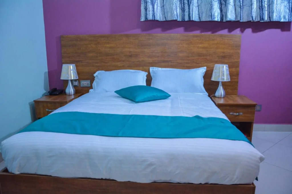 SamWeb Bed and Breakfast