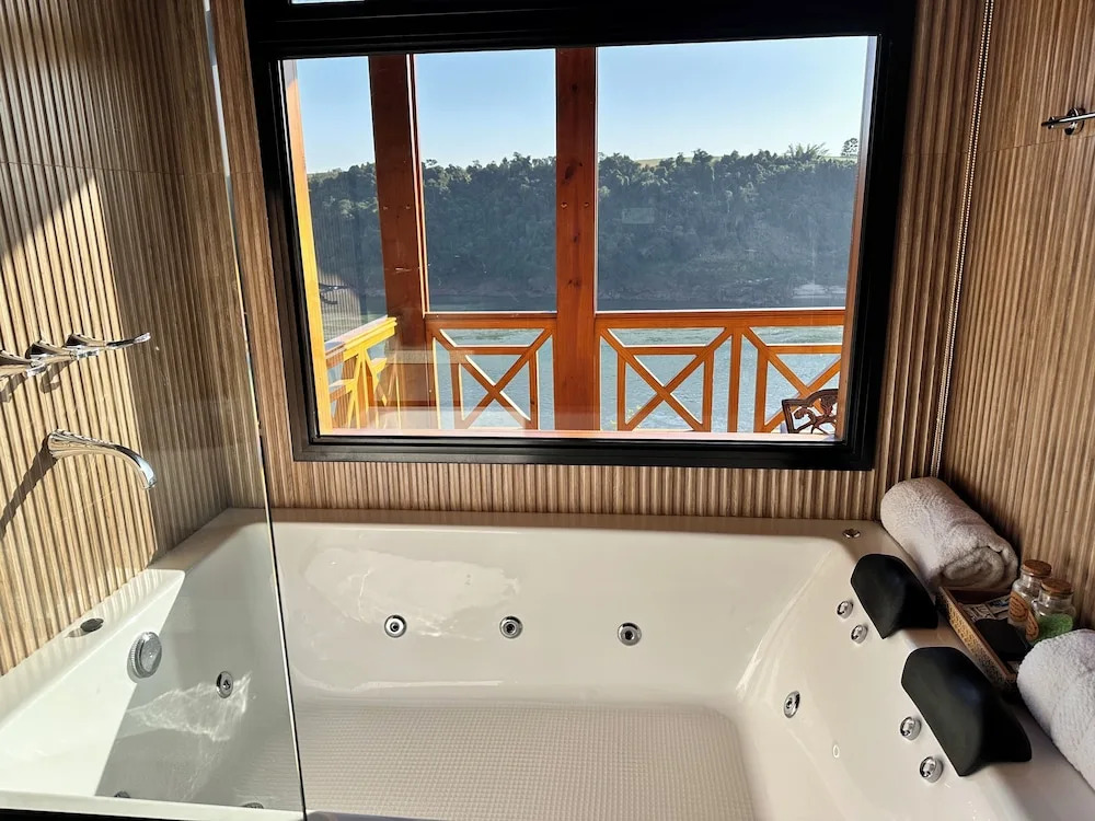 Costa del Sol Iguazú Suites