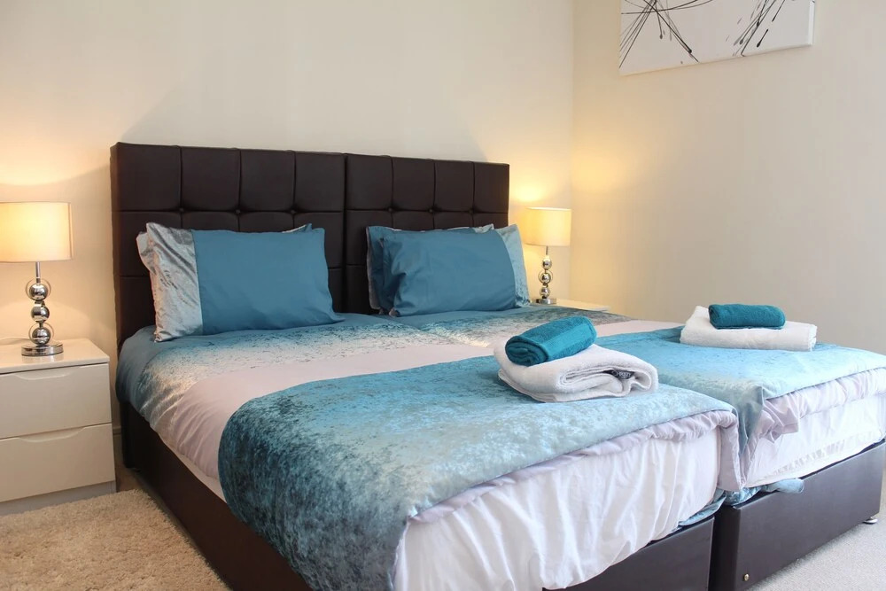 South Quay Apartment Two