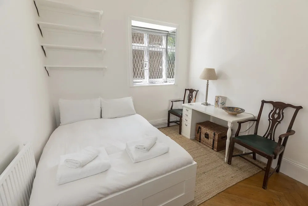 Fabulous 2BR in Kensington, Near Holland Park