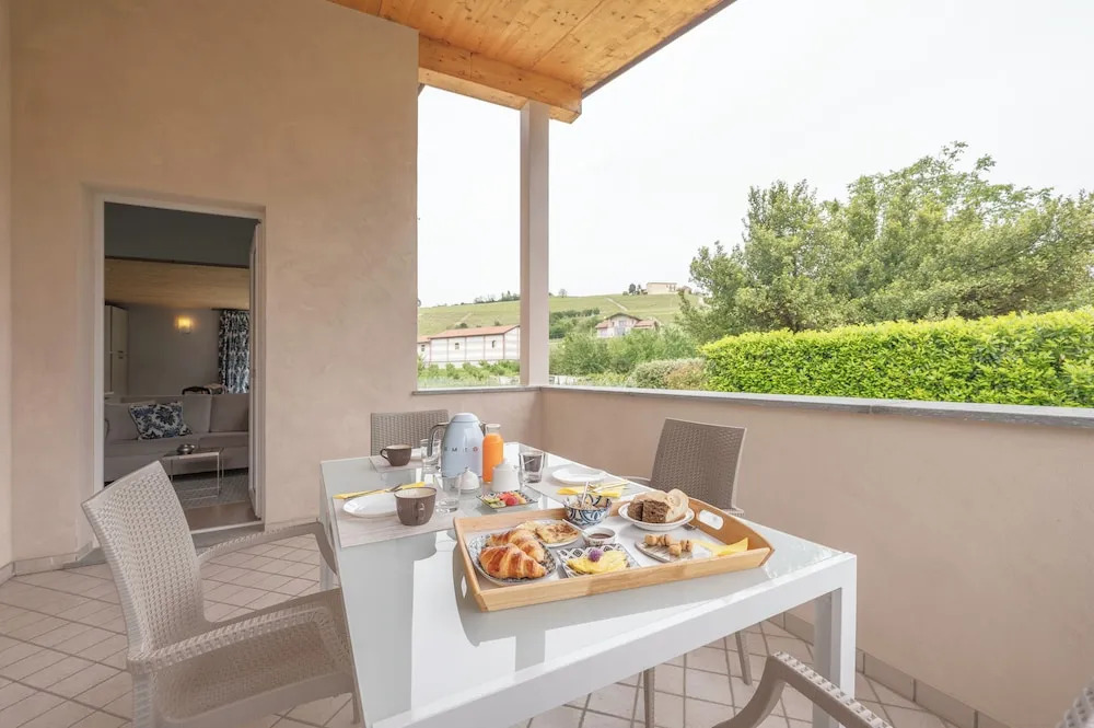 La Rosa Gialla Bio Apartments & rooms