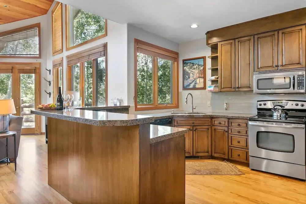 Twin Pines at Deer Valley Resort - Three Bedroom Condo with Hot Tub #5 3 Condo