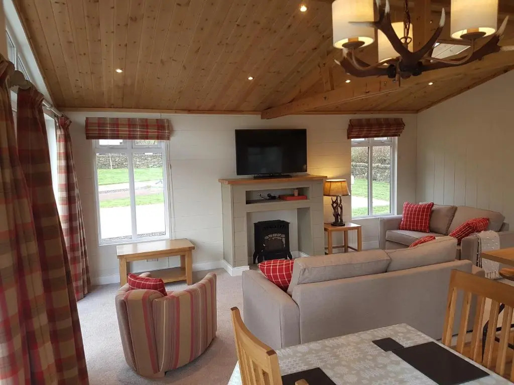 Llyn Dinas Lodge