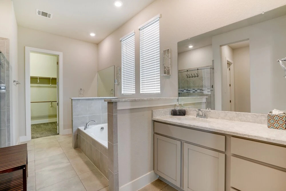 Spacious San Antonio Home: 4 Mi to Seaworld!