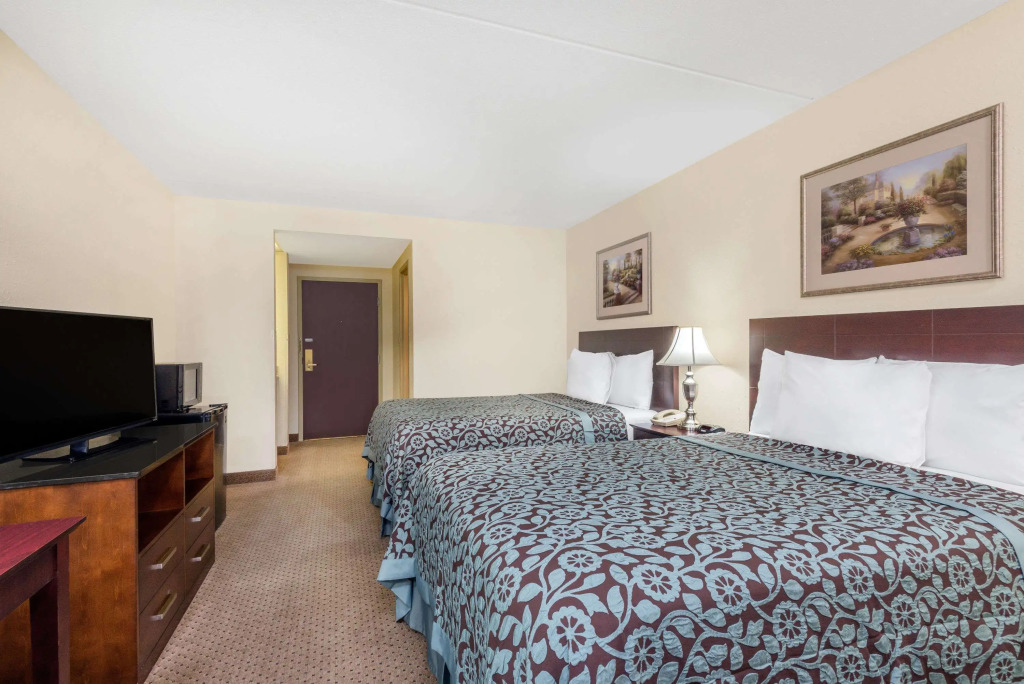 Days Inn by Wyndham Indianapolis Castleton