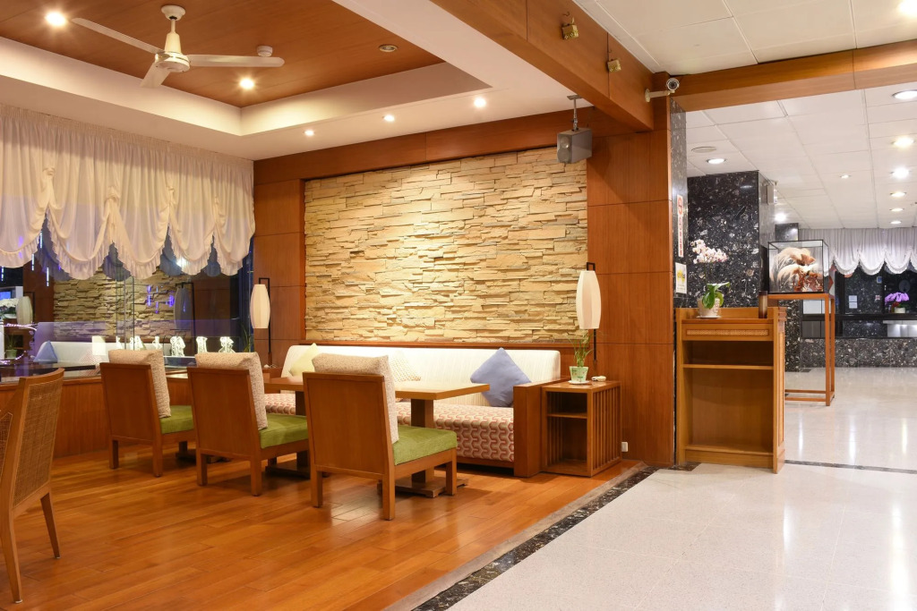 Honeymoon Hotel