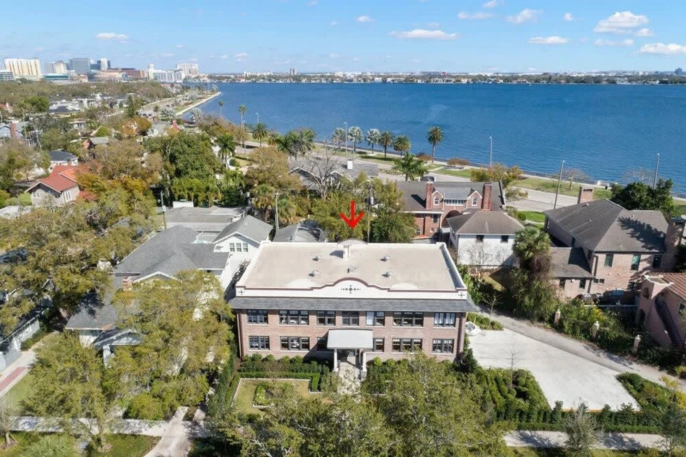 The Adaline 8 Luxury Hyde Park Apt