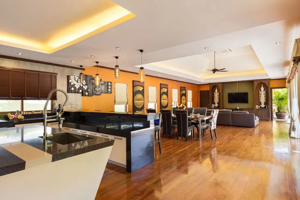Private 6BR Tropical Estate near Nai Harn Beach