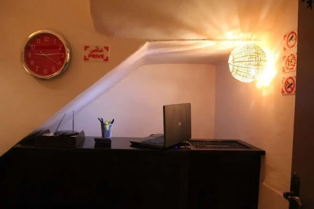 Corner Hostel Marrakech - Adults Only