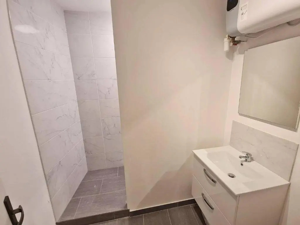 GregBnb-com - Centre Ancien - T2 style loft