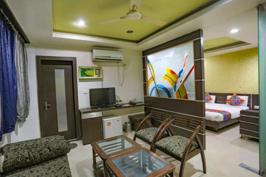 FabHotel Midland
