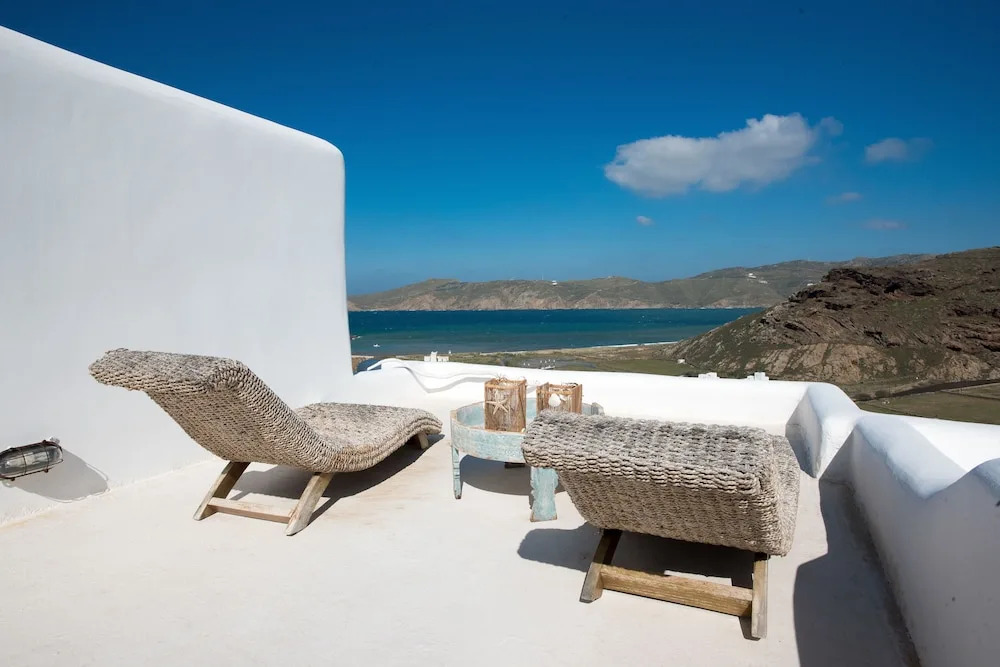 Beautiful Villa at Panormos