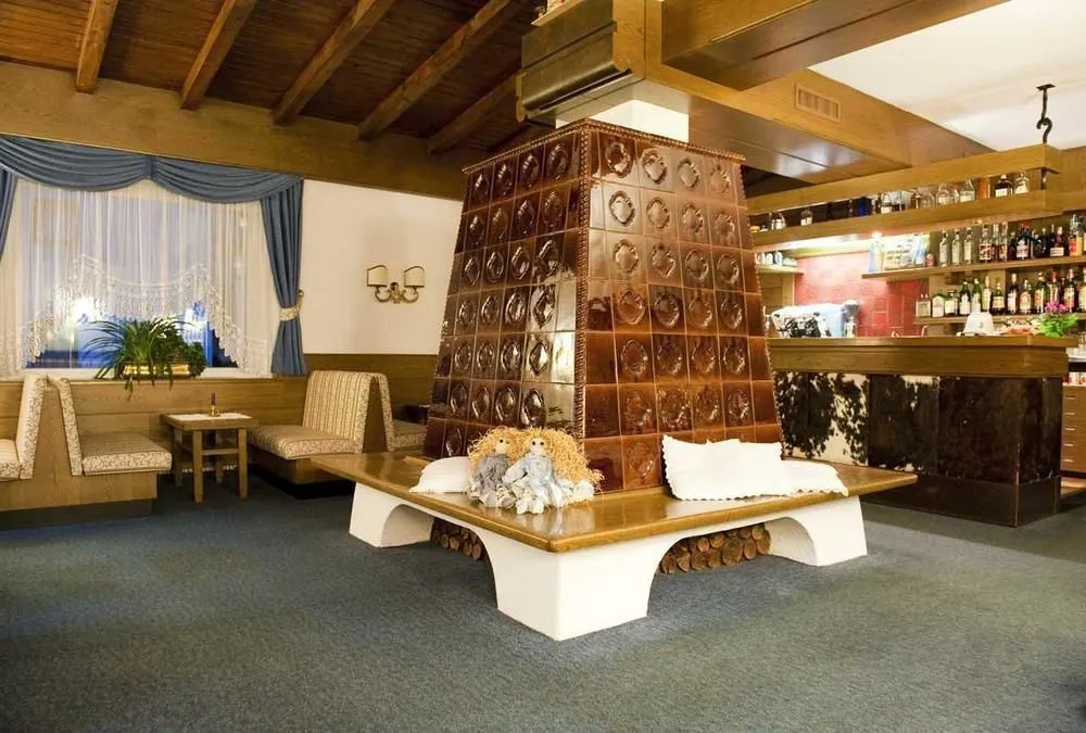 Hotel Alaska