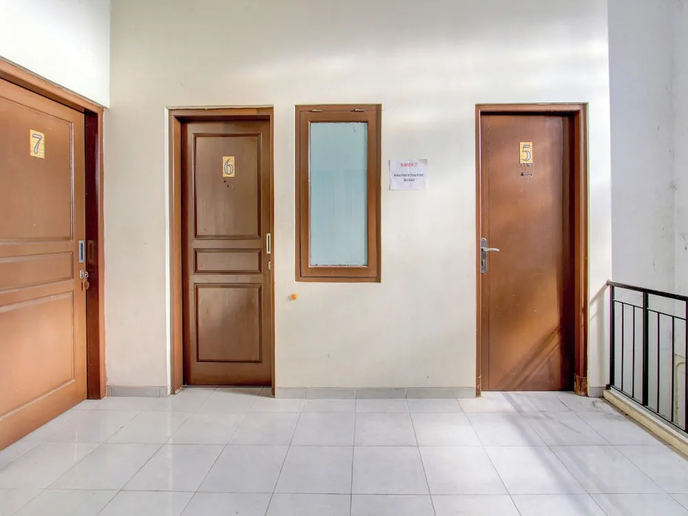 Super OYO 92511 Griya Dias  Syariah