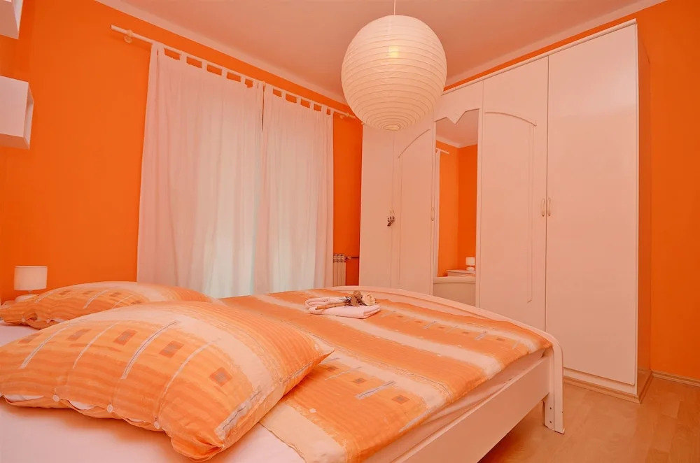 Apartment Tonkica Flower Garden
