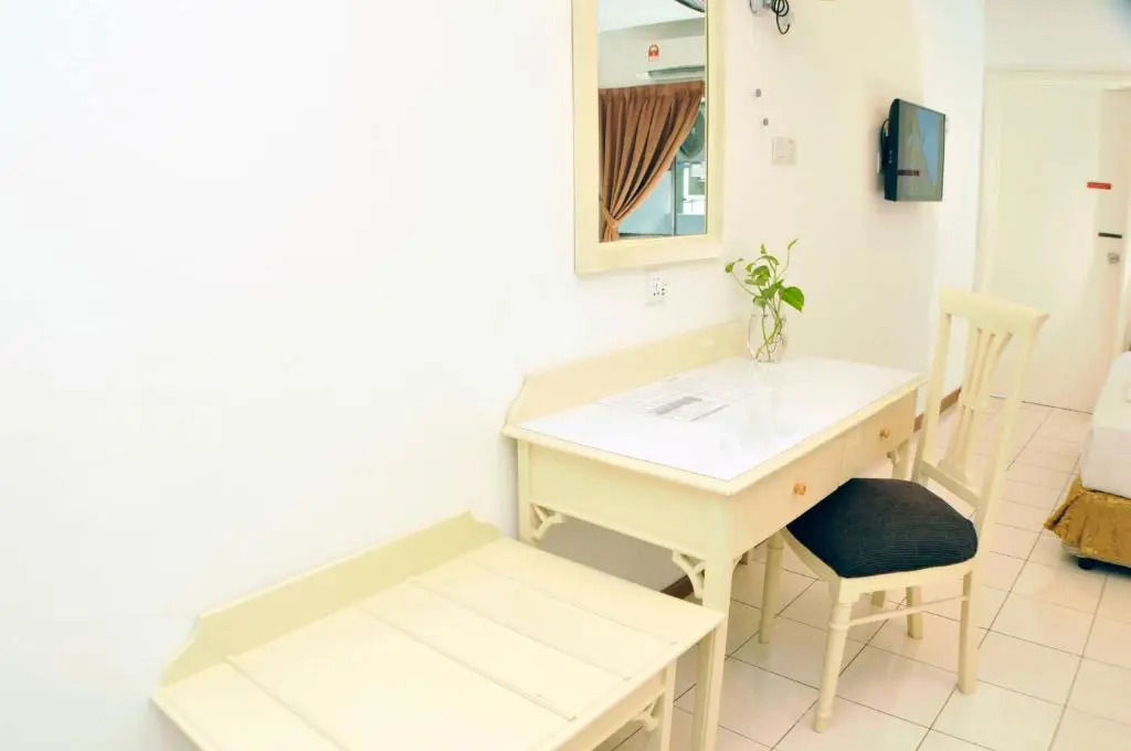 Promenade Service Apartment