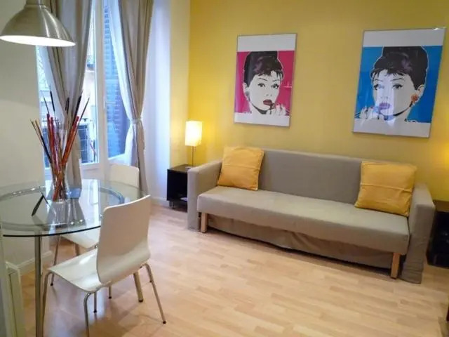 Foster Apartamentos Sol
