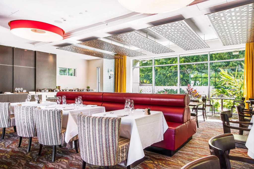 Point Hotel