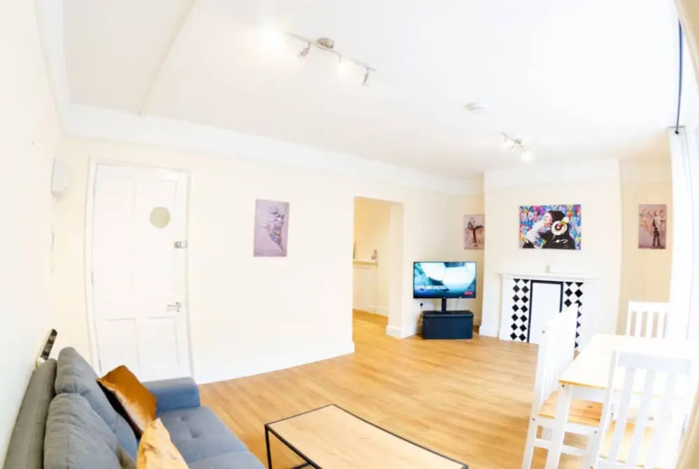 Central Ipswich Stay for 4 Budget-friendly Convenient