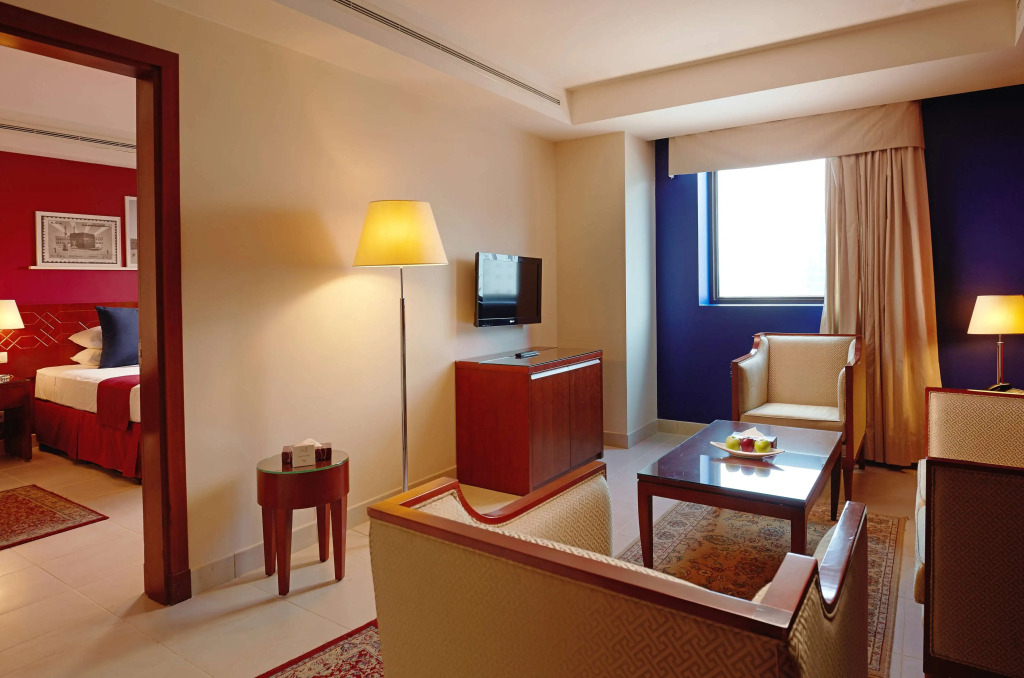 Makarem Al Bait Al Azizia Hotel