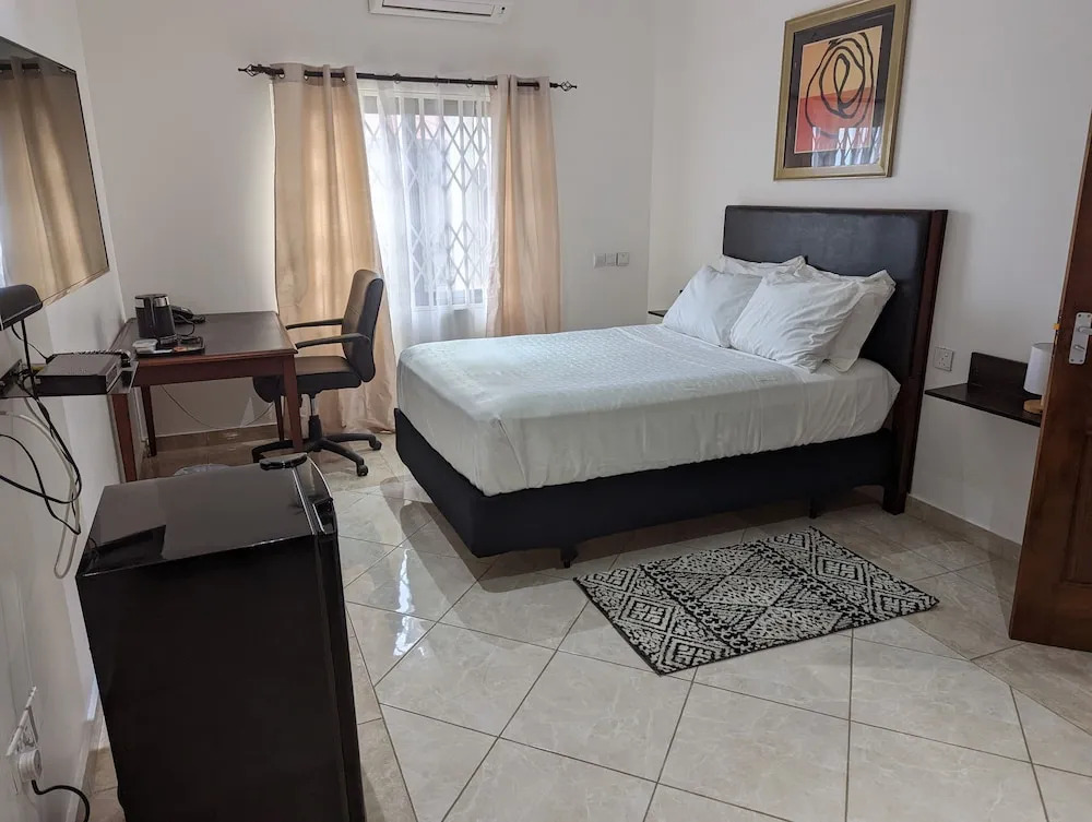 KoKo Palm Inn LTD
