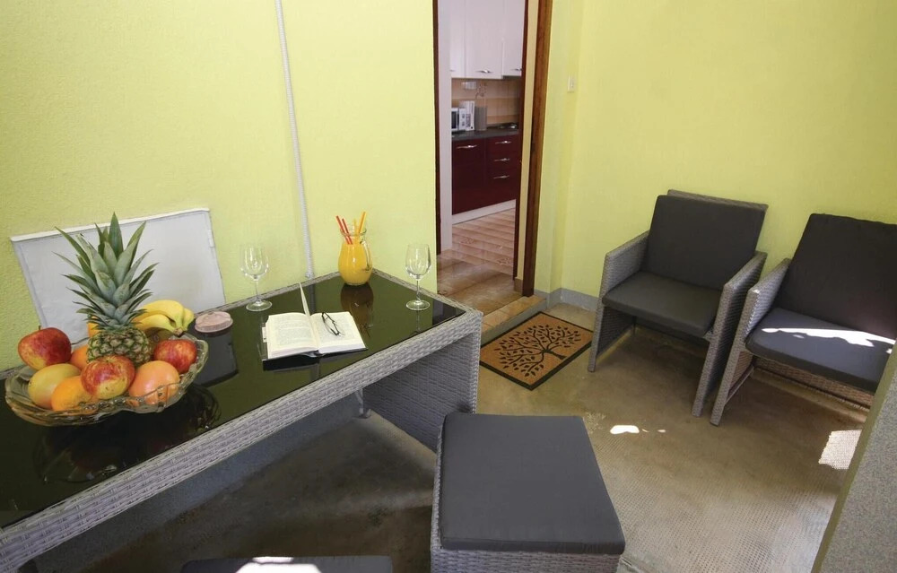 Beautiful Home in Pula With Wifi and 2 Bedrooms