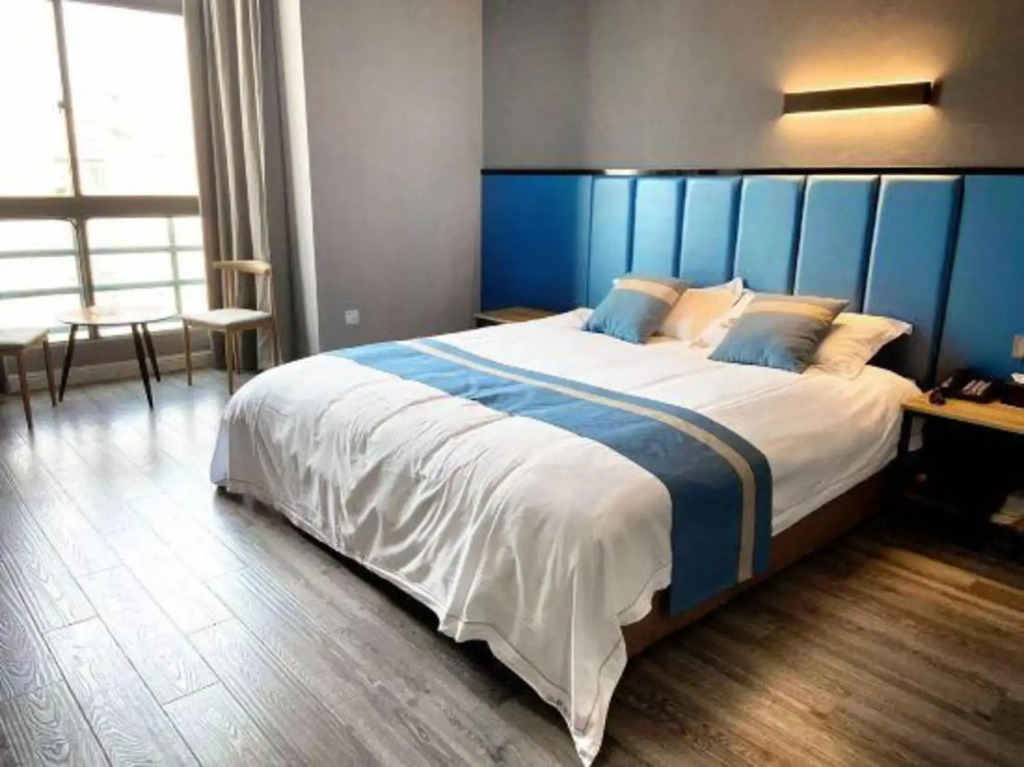 Ningbo Jiangfeng Business Hotel