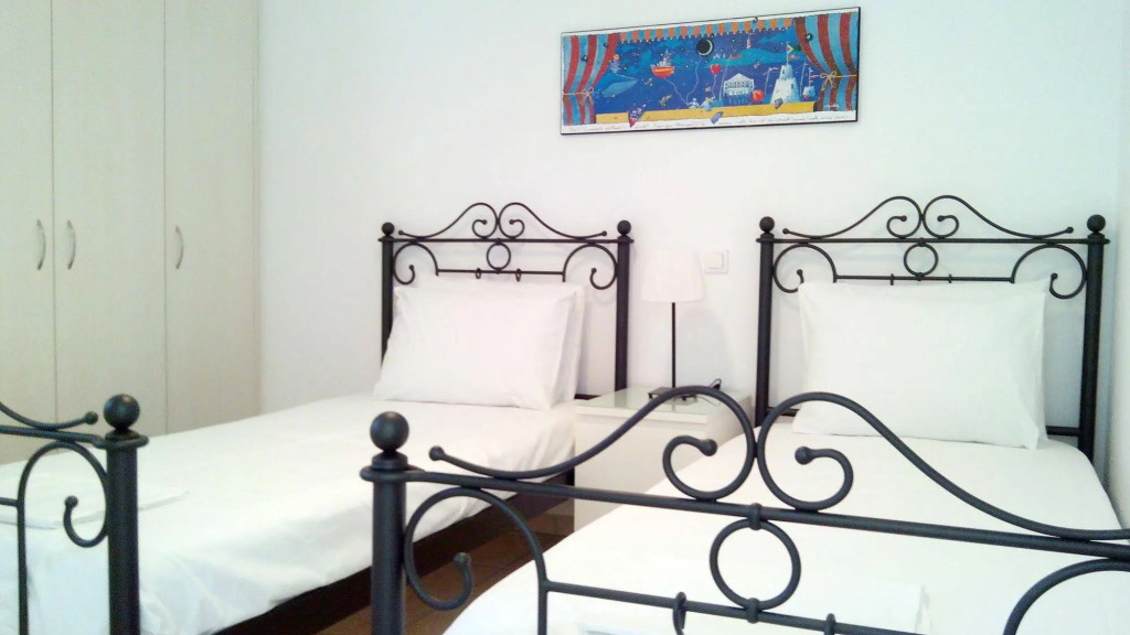Luxury Family Apartment - Pool, Seaview, 200m Beach