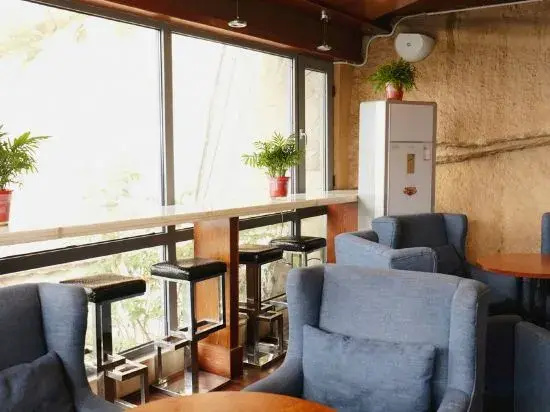 Yuntai Villa (Huayin Shanding Beifeng)
