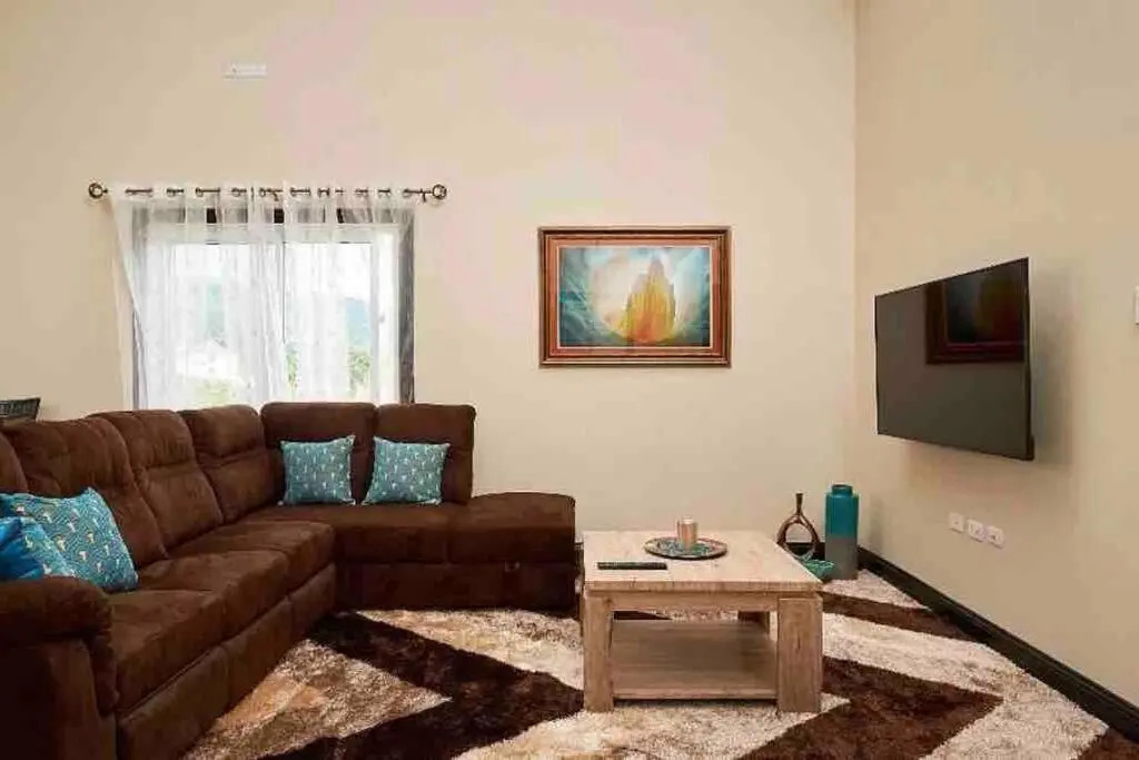 1Royal Treat Vacation Home