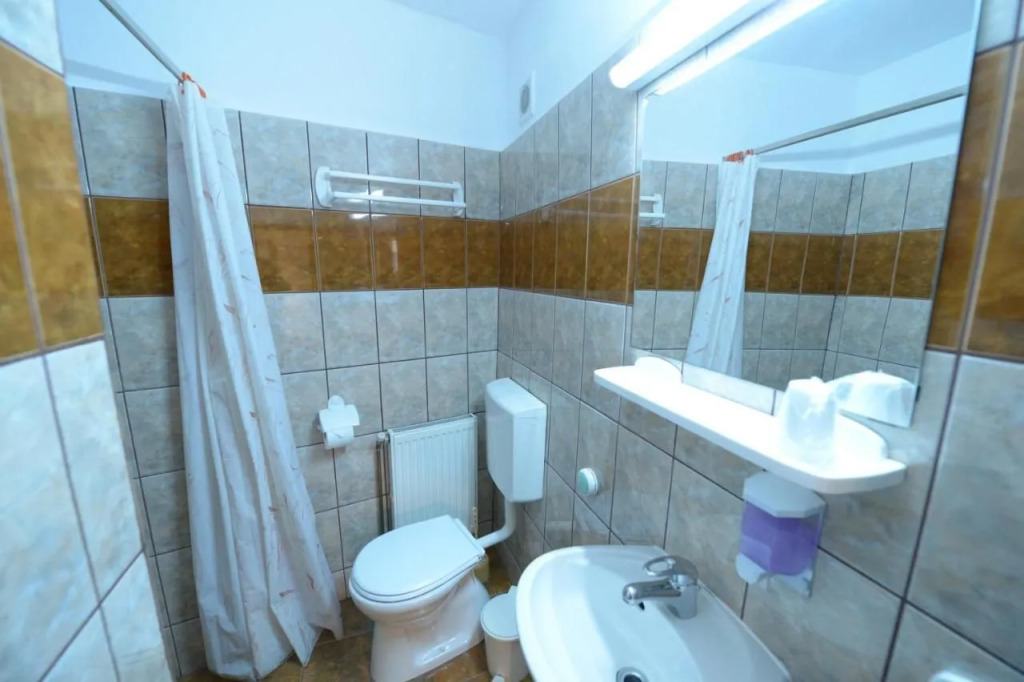 Pensiunea Podul Minciunilor