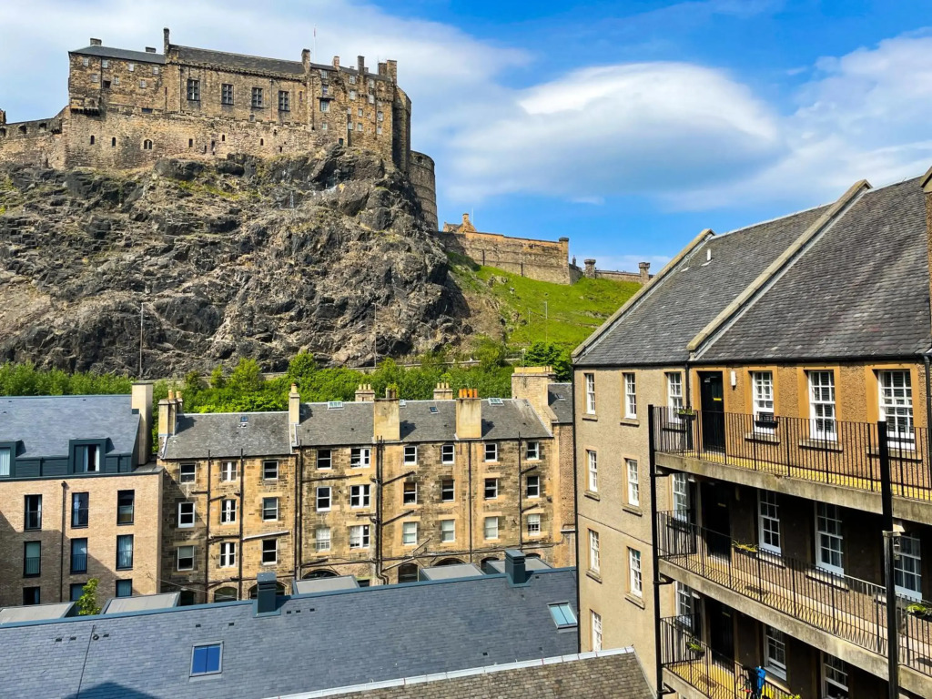 Studio Hart Castle Rock Grassmarket