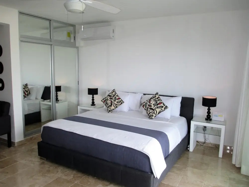 Coral Suites 5C by SunandSea
