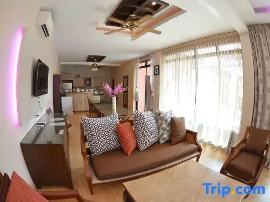 Taurus Villa10 bedrooms with private pool