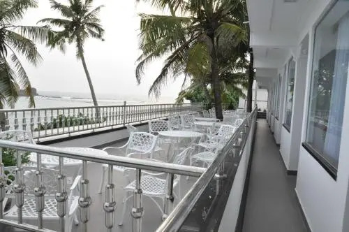 Beach House Goviyapana
