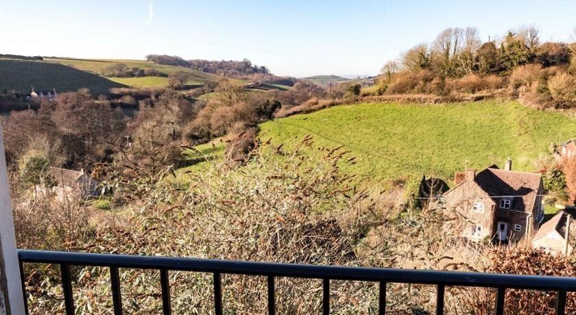 Three Horseshoes Inn
