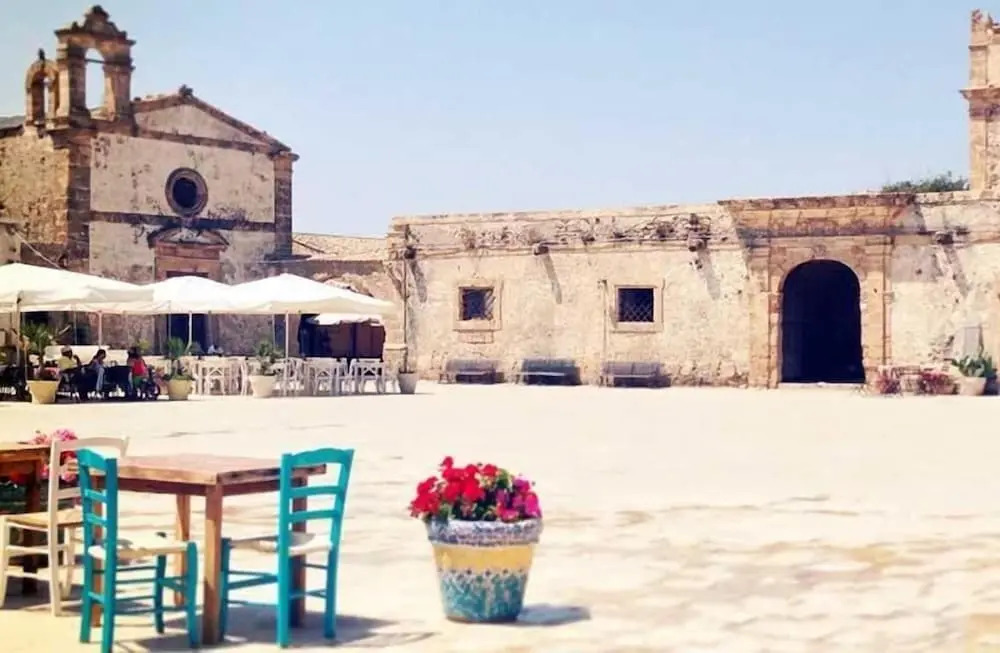 A Calata Rooms