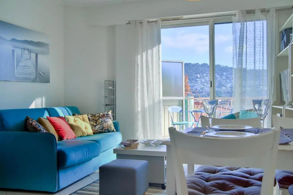 Risso - a modern one bedroom with pool