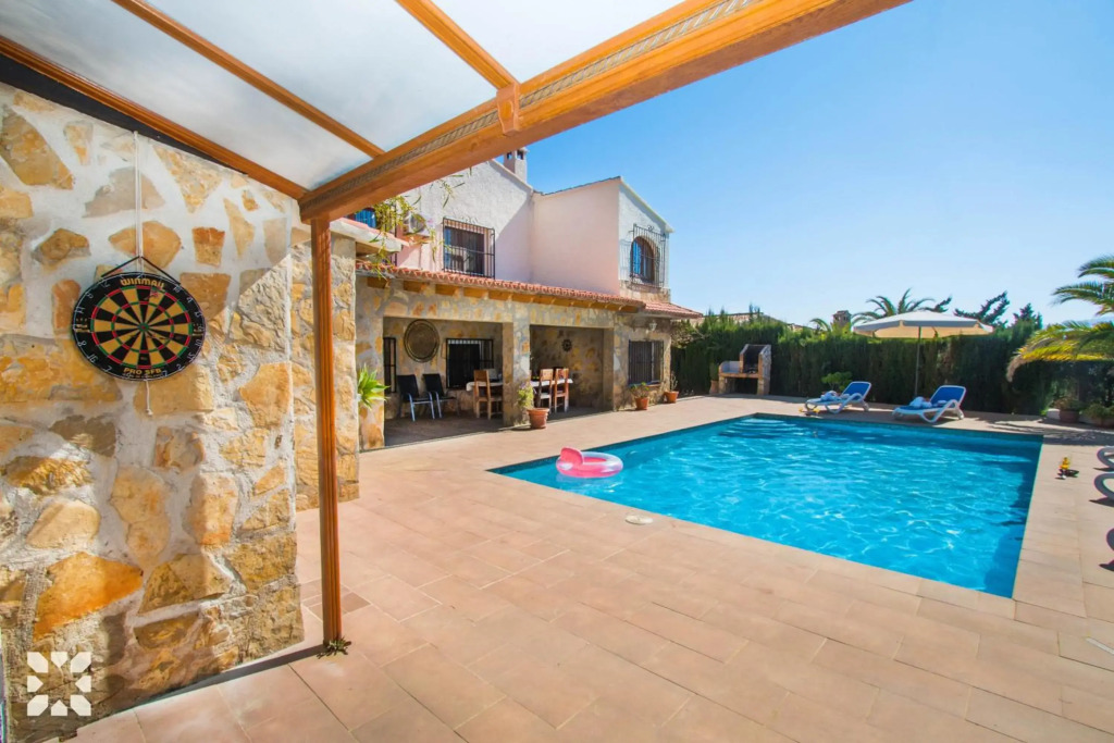 Villa Hugo 11 by Abahana Villas