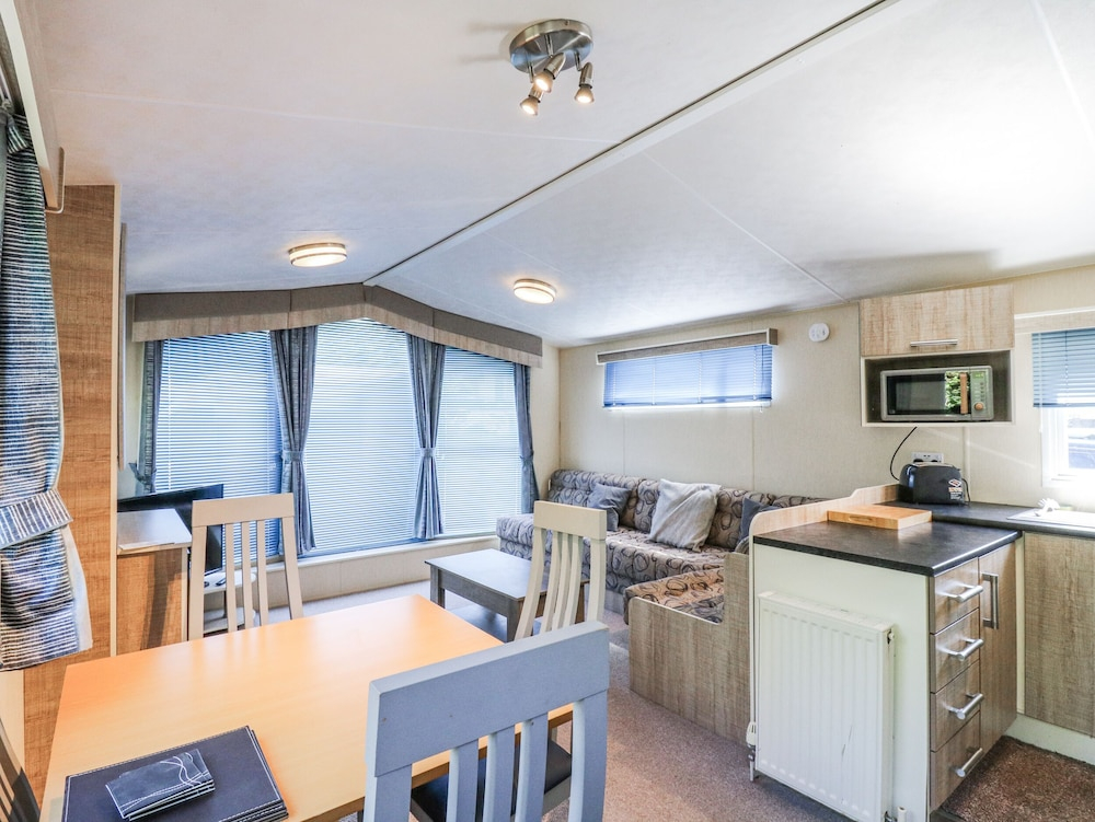 White Hart Caravan