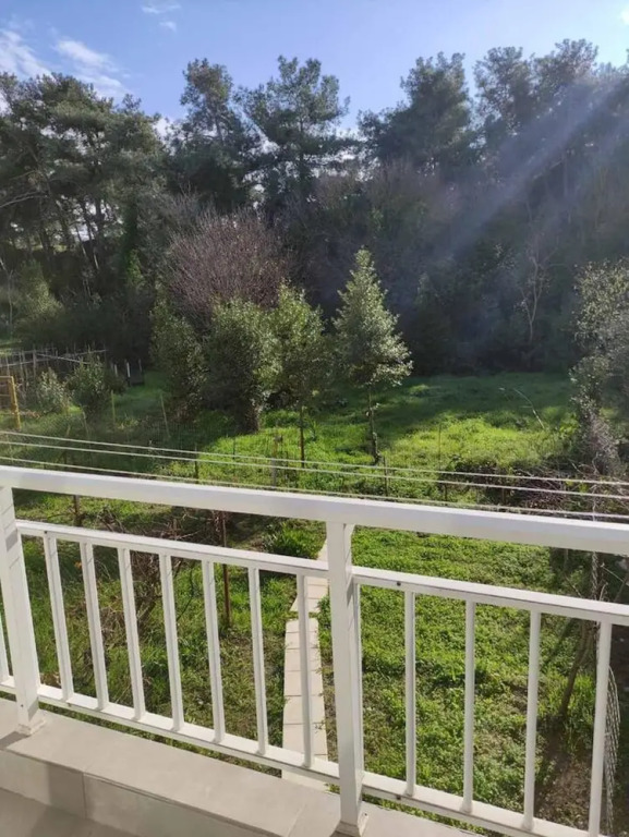 Charming 2-bed Apartment in Agia Triada