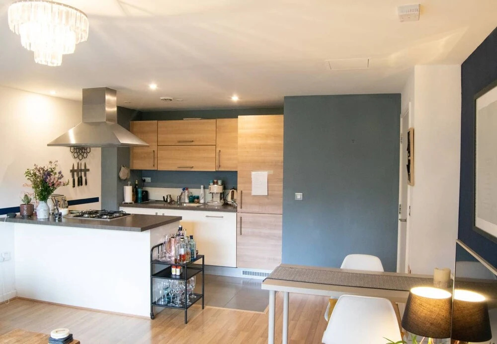 Contemporary 1 Bedroom Flat Near Mile End Station
