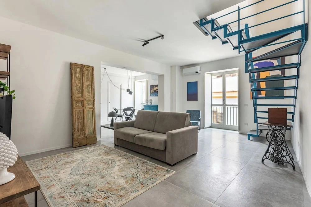 Ballarò Duplex with Terrace by Wonderful Italy