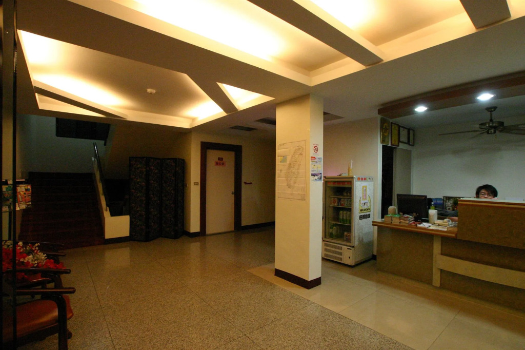 King Town Hotel