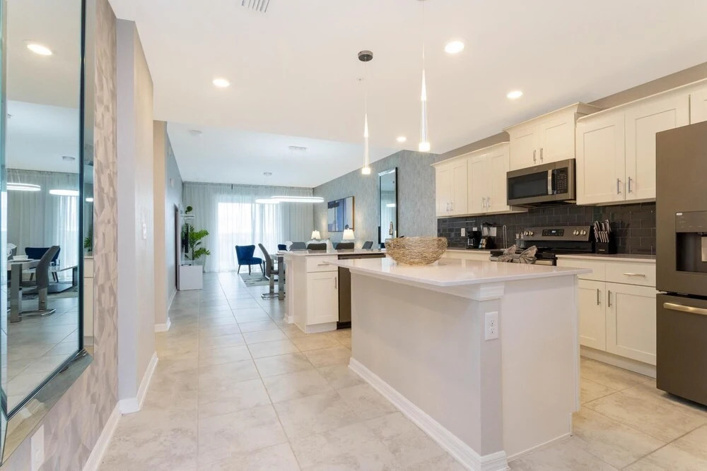 Gorgeous 2Bd Condo Close to Disney Storey Lake Resort 305 3151