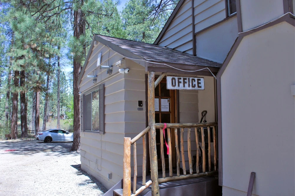 Goldmine Lodge