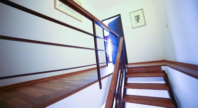 Bliss Residence - Parliament