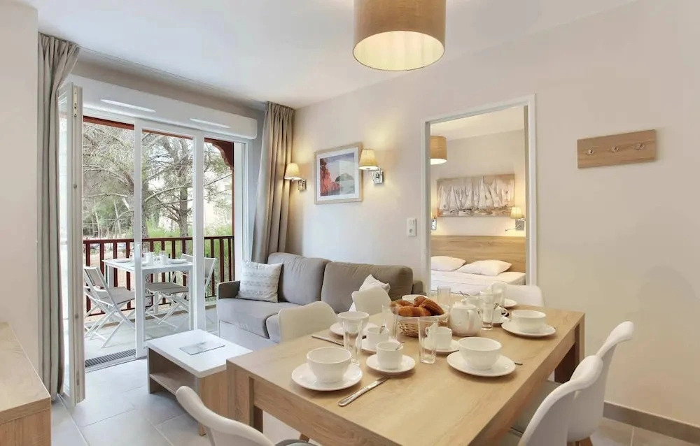 Apartment in Cavalaire-sur-mer Near Beach