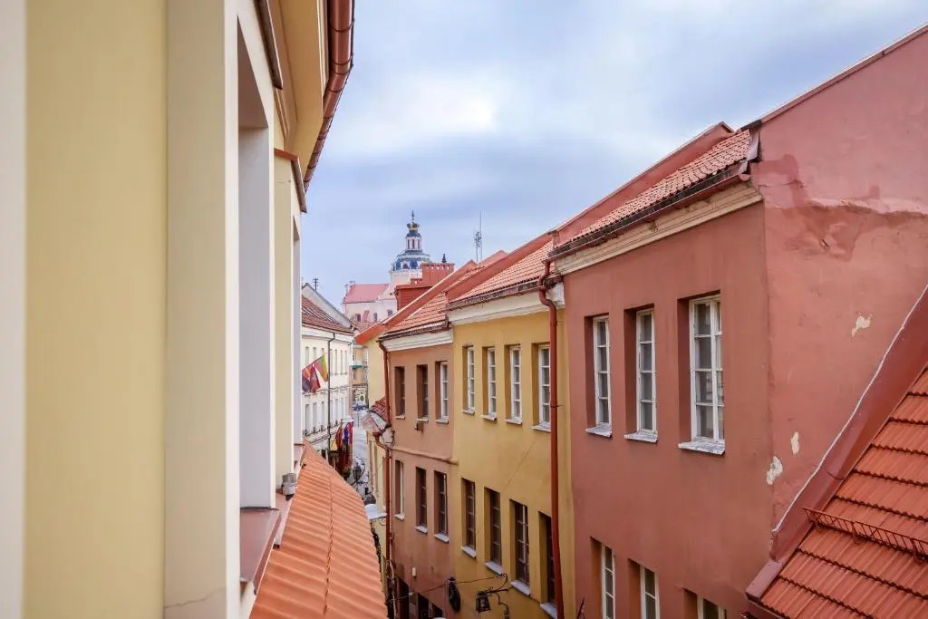 Luxury 2BDR Heart Of Old Town